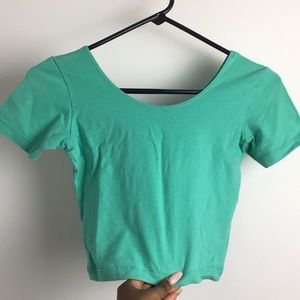 Short sleeve turquoise crop top